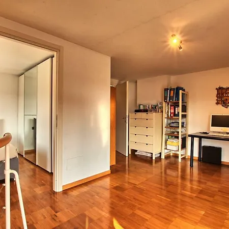 Porta Torre 4 Centre Apartament Como